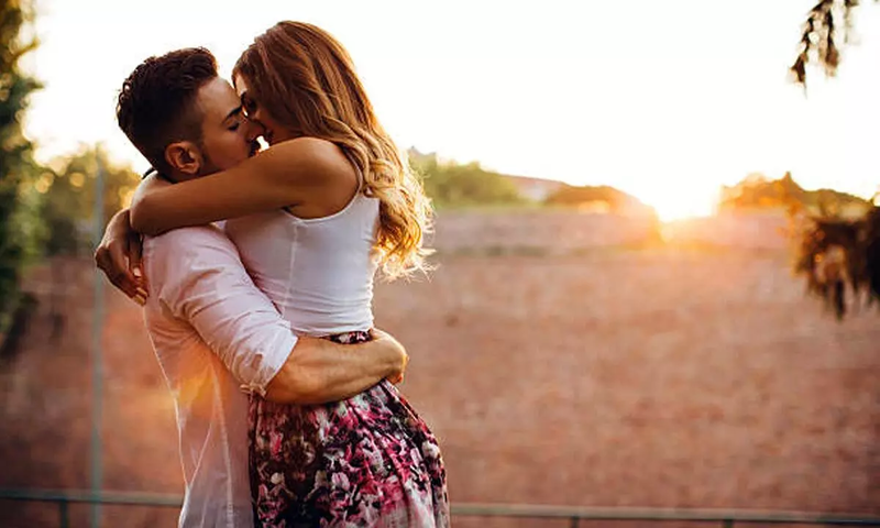 Phong Thủy 2024: Mơ thấy hôn nhau - Nắm rõ điều này để cuộc sống hôn nhân được viên mãn, , Tin Tức
